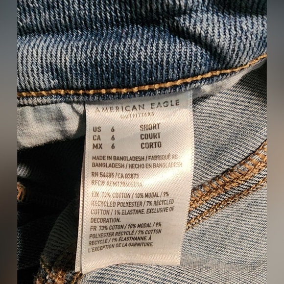 AMERICAN EAGLE OUTFITTERS HI-RISE DISTRESSED TAPERED LEG MOM JEAN SZ.6 X25 EUC - Picture 2 of 9